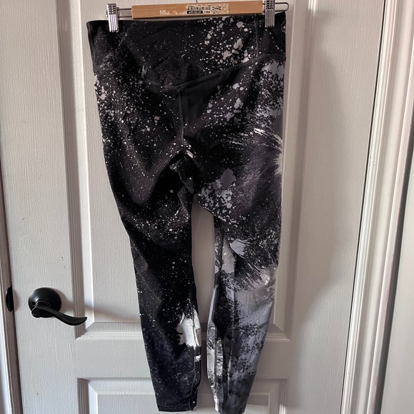 Nike Leggings - Picture 2 of 5